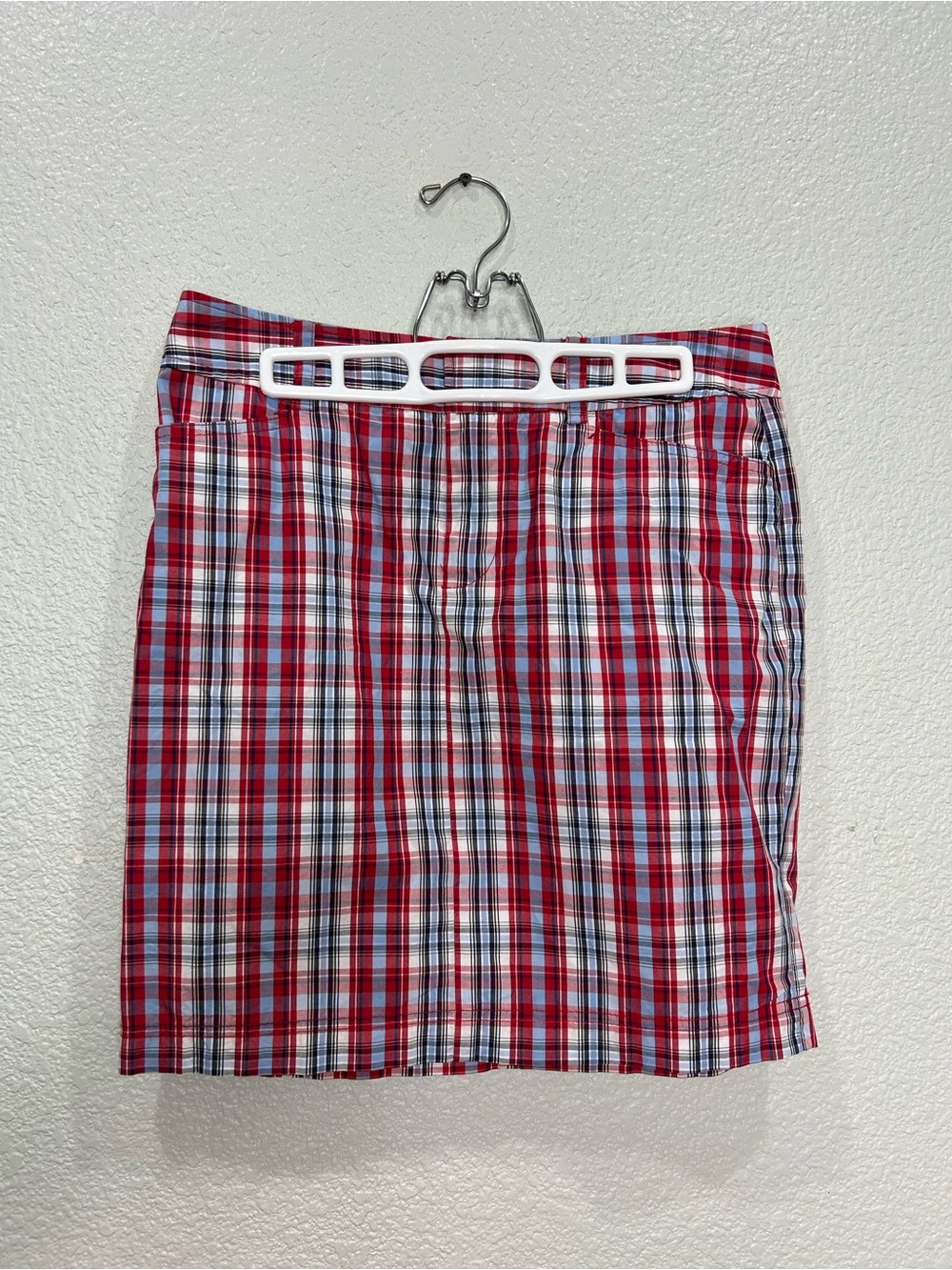 Chaps Red, White, and Blue Plaid Flat-Front Skirt